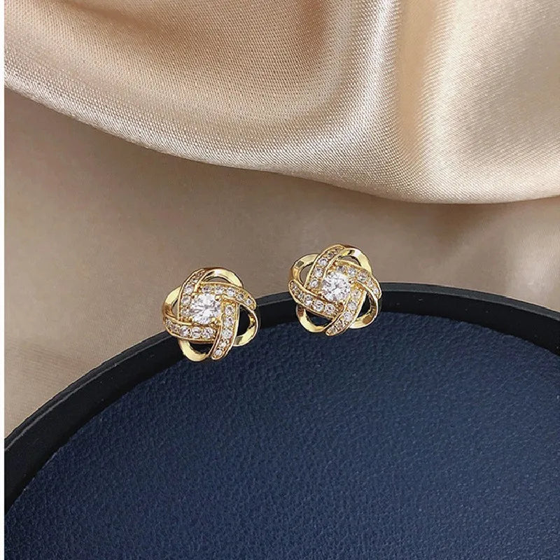 Boucles d'oreilles à tige en zircon, légères et luxueuses