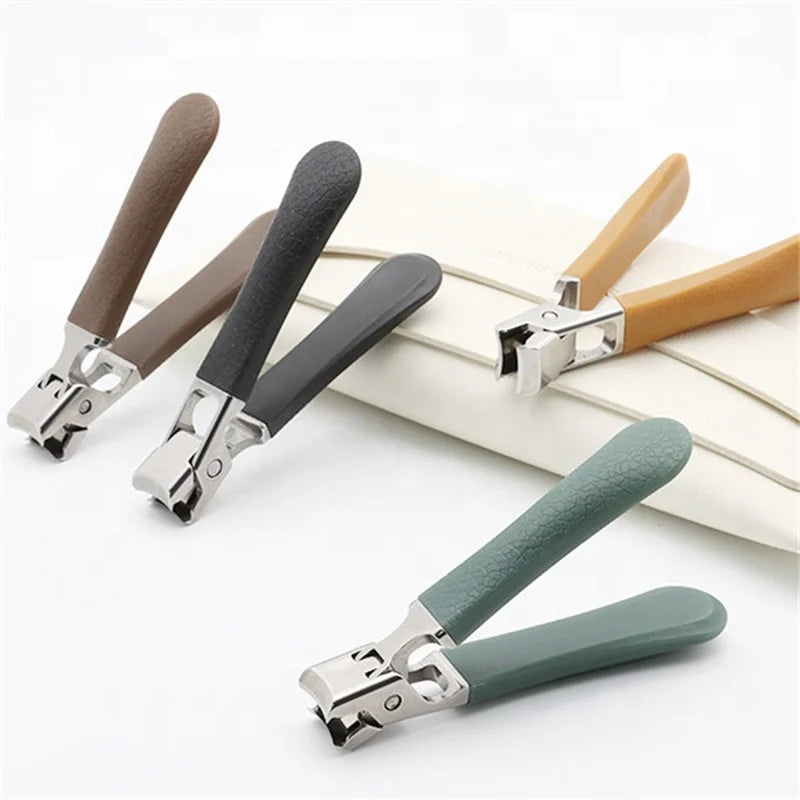 1 coupe-ongles épais, outil de manucure robuste.