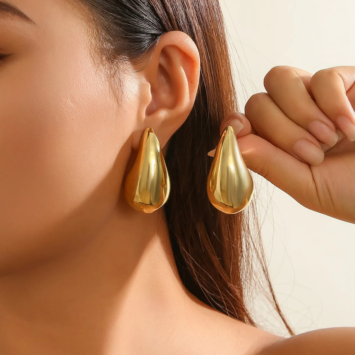 Ensemble de 6 boucles d'oreilles créoles épaisses plaquées or en forme de goutte d'eau