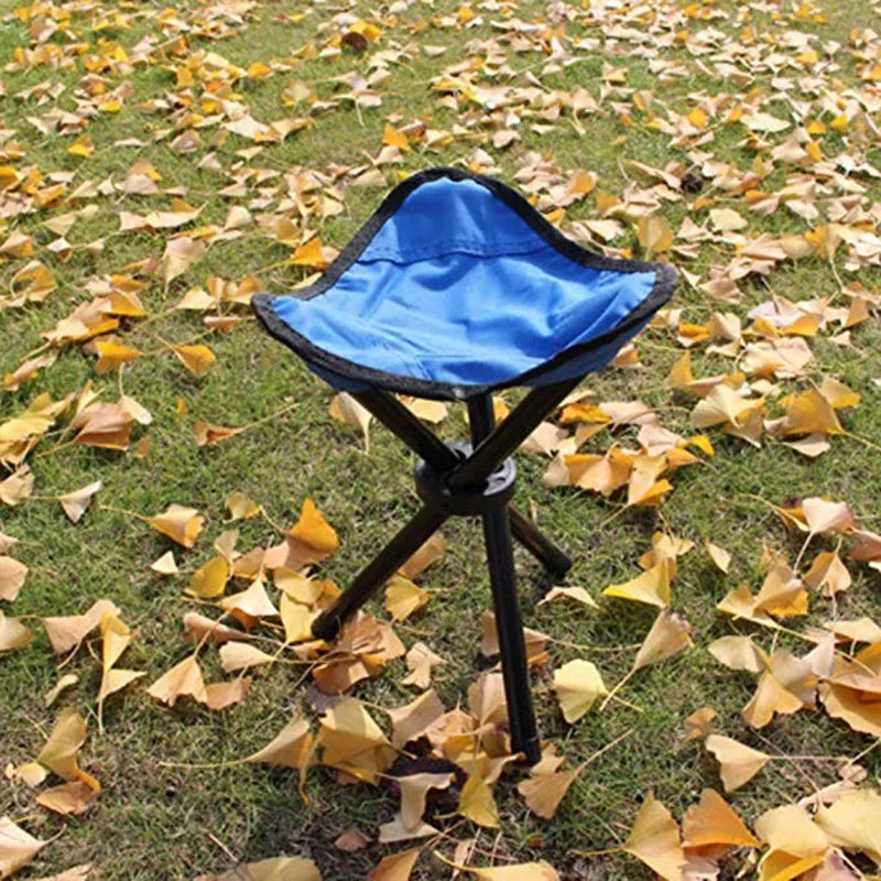 Tabouret trépied pliable en acier, indispensable et portable – Polyvalent pour pique-nique, camping, randonnée et pêche