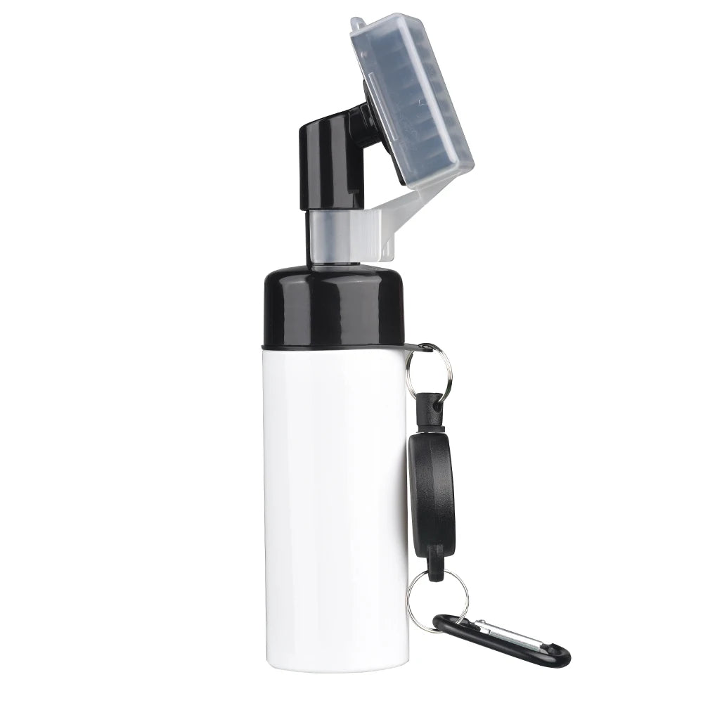 Brosse de nettoyage pour club de golf Kaiersn avec tube à rainures et réservoir étanche. Bouteille compressible pour un nettoyage facile.