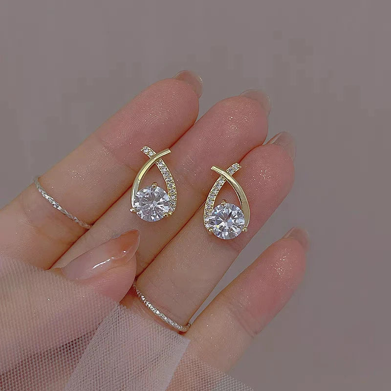 Boucles d'oreilles à micro-incrustations de strass