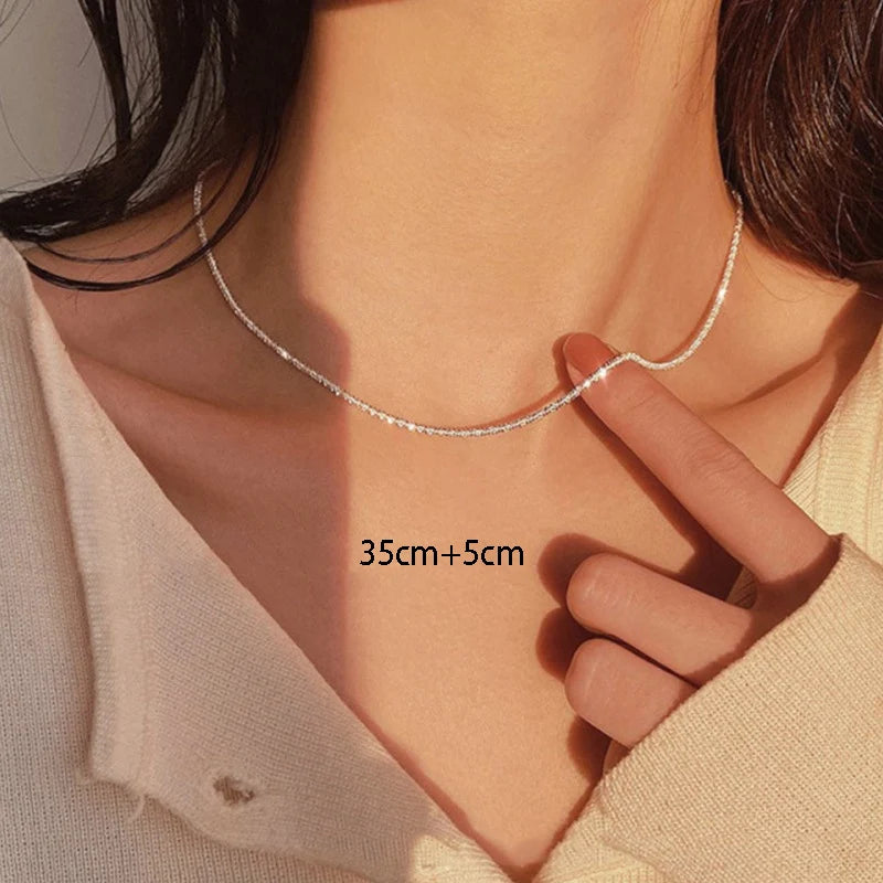 Collier argenté scintillant pour femmes
