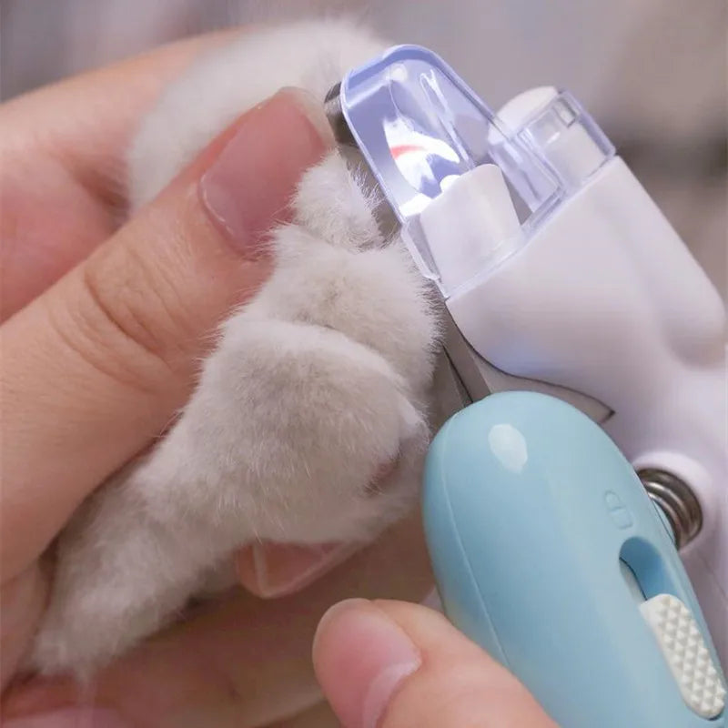 Coupe-ongles pour animaux de compagnie, coupe-ongles pour chiens et chats, coupe-ongles électrique à LED pratique, fournitures de toilettage pour chiens
