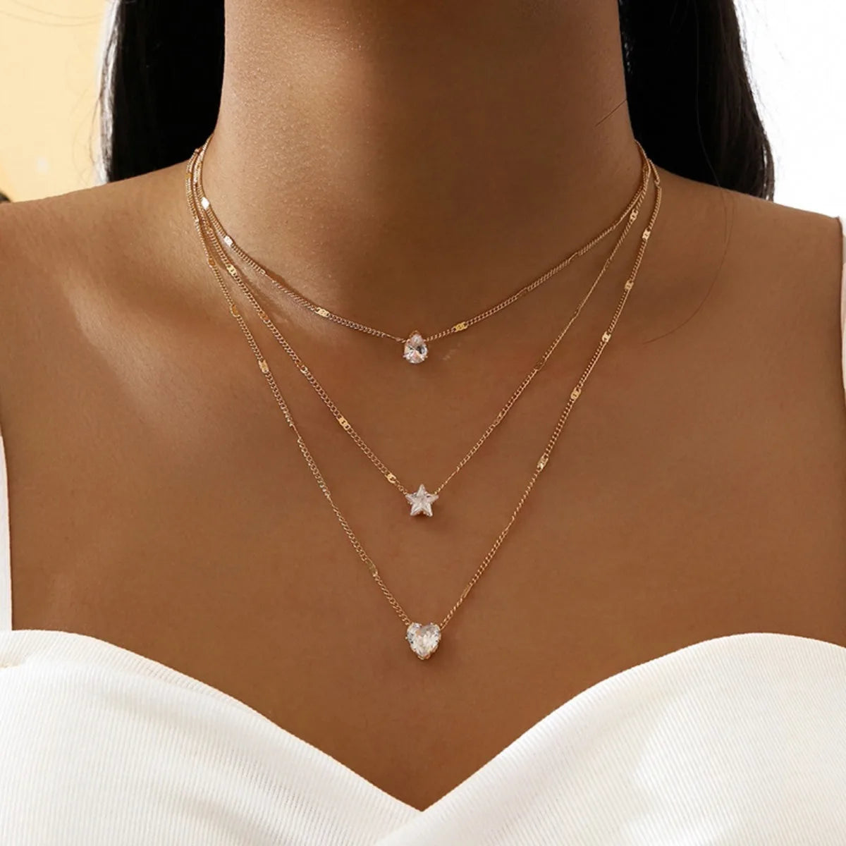 Collier multiple à pendentifs