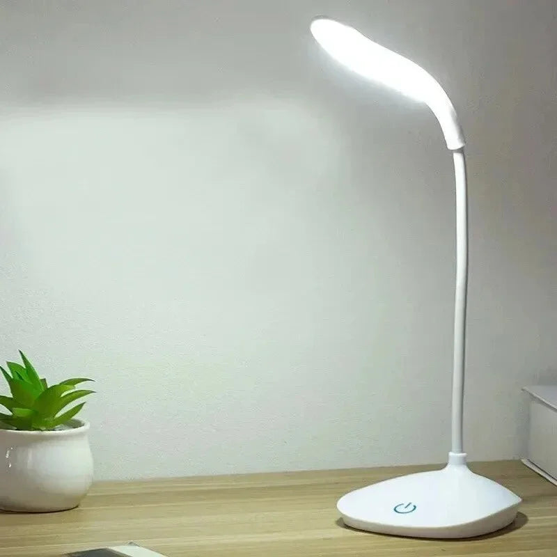 Lampe LED de lecture à chargement USB pour dortoir, protection des yeux, perles, variateur tactile à trois vitesses