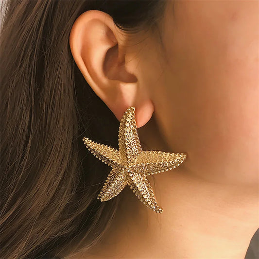 2025 New Fashion Classic Large-flower Electroplated Gold Women's Flower-Shaped Earrings, With a Retro Style, Suitable For Women'