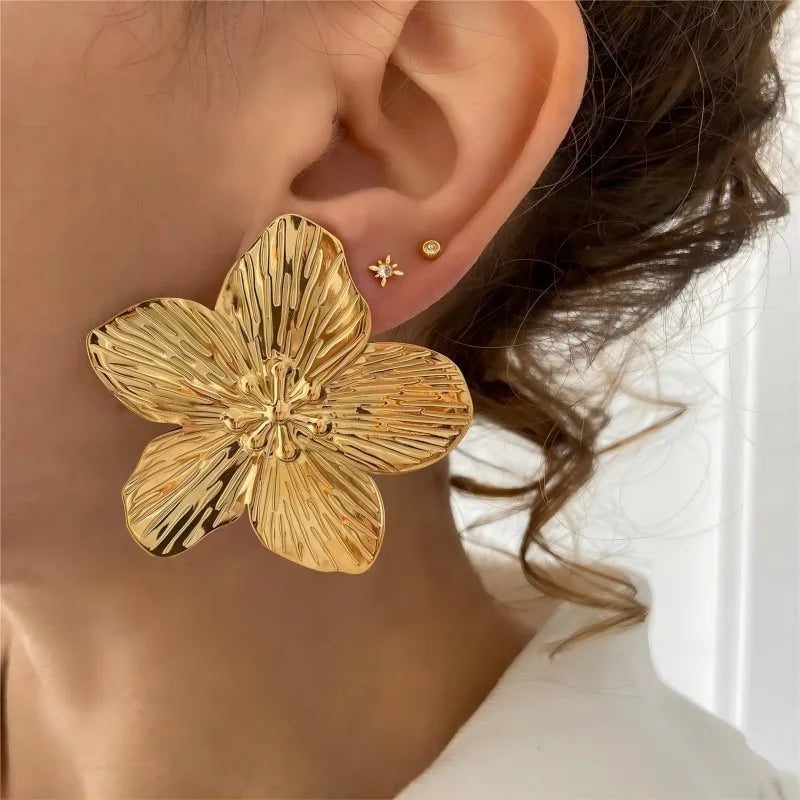 2Pcs New Trendy Stainless Steel Butterfly Stud Earring, Charm 18K Gold Plated High Quality Statement Waterproof Jewelry Gift